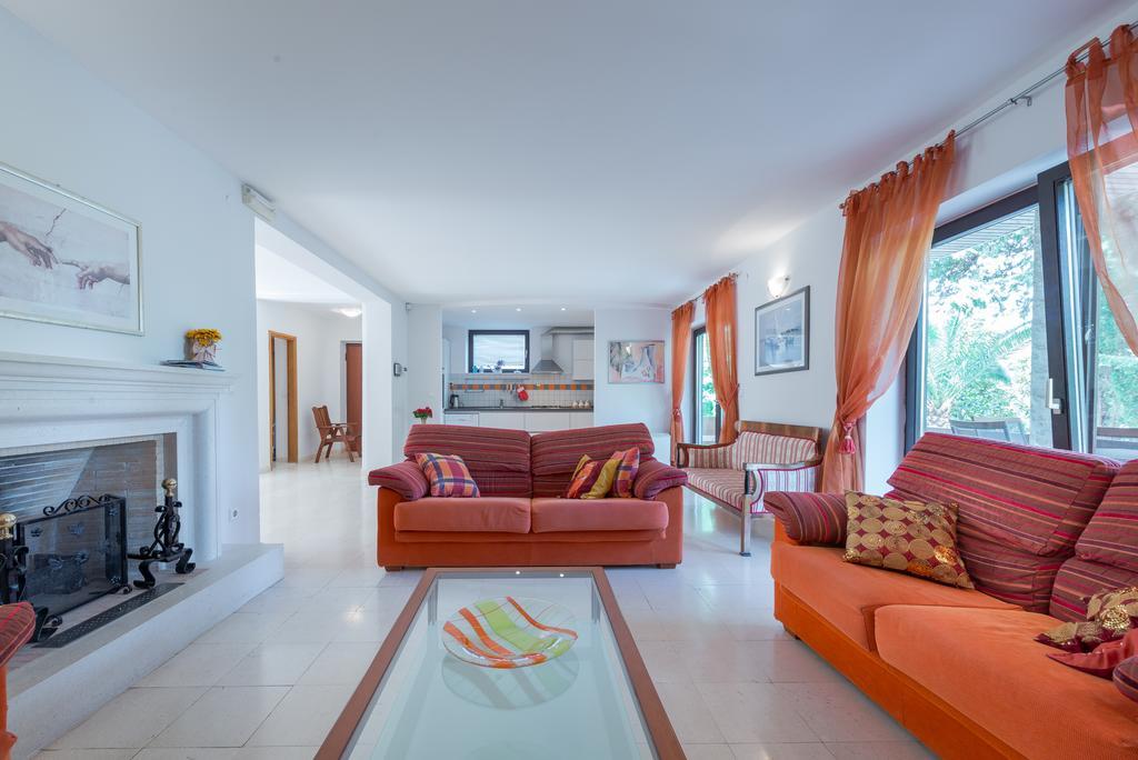 Dora Appartement *